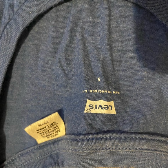 Levi’s - Picture 2 of 3